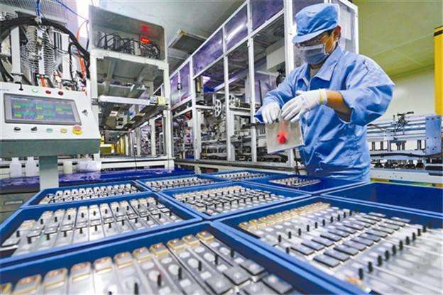 擬投資15億元建設(shè)硅碳負(fù)極、添加劑等鋰電材料項(xiàng)目